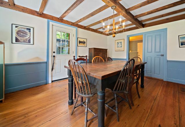 128 Whitford Cir, Marshfield, MA 02050