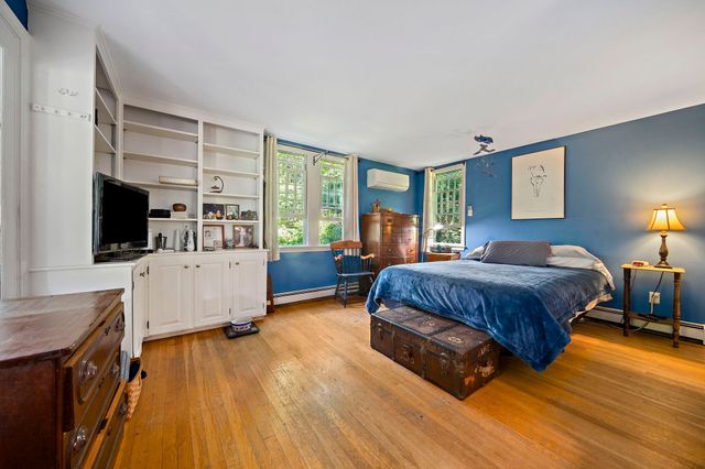 128 Whitford Cir, Marshfield, MA 02050
