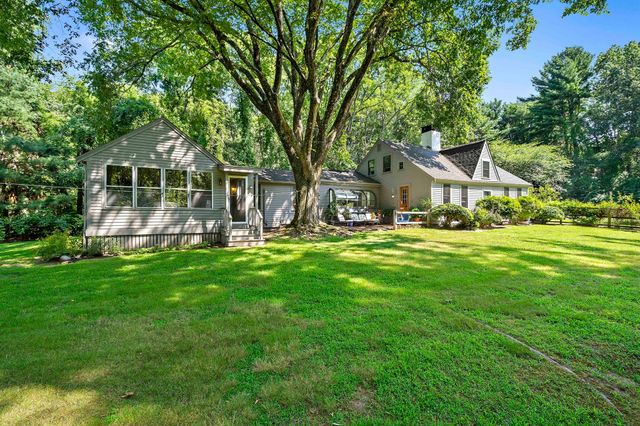 128 Whitford Cir, Marshfield, MA 02050