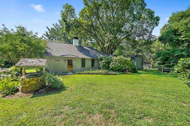128 Whitford Cir, Marshfield, MA 02050