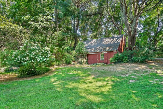 128 Whitford Cir, Marshfield, MA 02050
