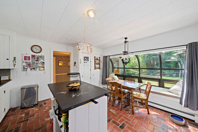 128 Whitford Cir, Marshfield, MA 02050