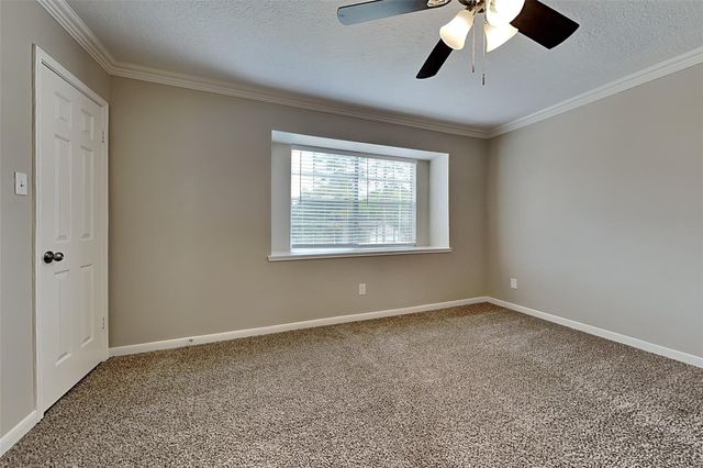 2203 Pincher Creek Drive, Spring, TX 77386