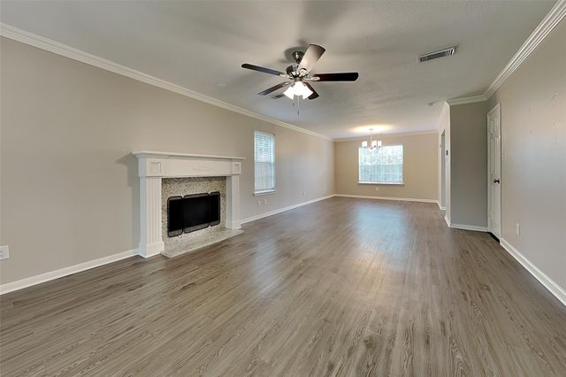 2203 Pincher Creek Drive, Spring, TX 77386