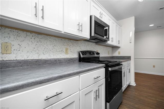 414 Delaware Ave Apt 123, Norfolk, VA 23508