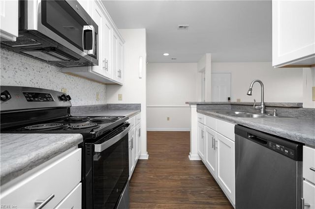 414 Delaware Ave Apt 123, Norfolk, VA 23508