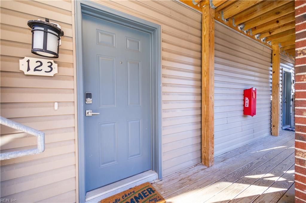 414 Delaware Ave Apt 123, Norfolk, VA 23508