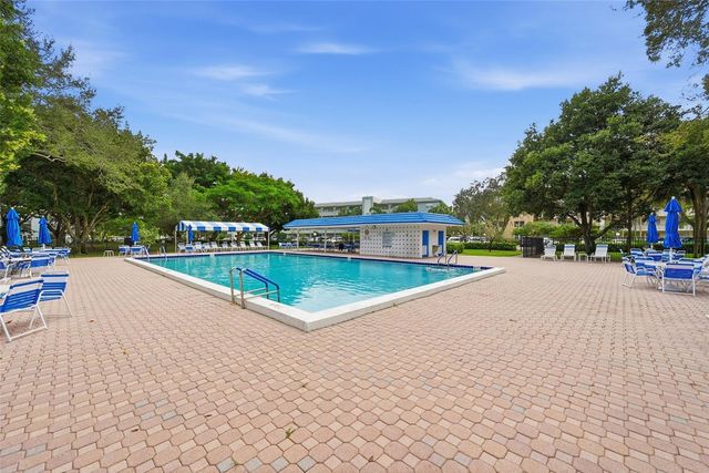3003 Portofino Isle B2, Coconut Creek, FL 33066