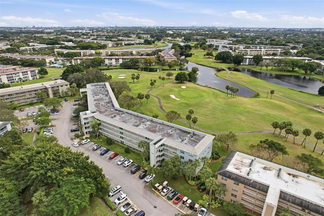 3003 Portofino Isle B2, Coconut Creek, FL 33066