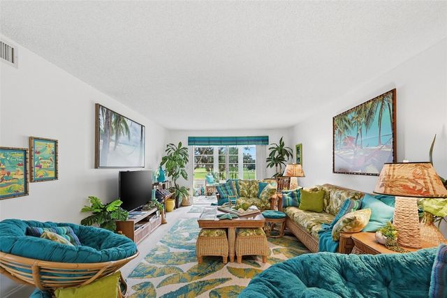 3003 Portofino Isle B2, Coconut Creek, FL 33066