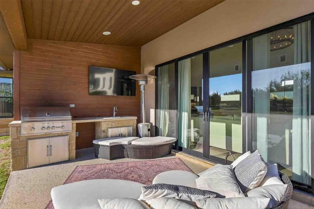 129 Azalea LOOP, Horseshoe Bay, TX 78657