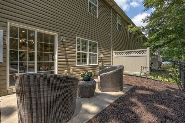 1360 Crown Point Pl, Nashville, TN 37211