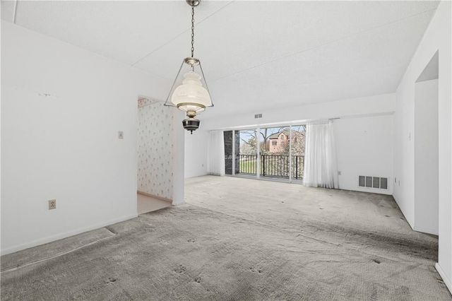 2160 GREENTREE ROAD 705W, Scott Twp, PA 15220