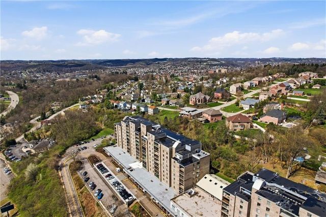 2160 GREENTREE ROAD 705W, Scott Twp, PA 15220