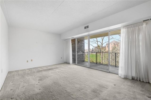 2160 GREENTREE ROAD 705W, Scott Twp, PA 15220