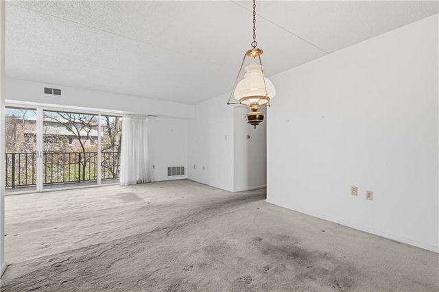 2160 GREENTREE ROAD 705W, Scott Twp, PA 15220