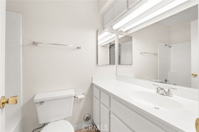 3645 Country Oaks, Ontario, CA 91761