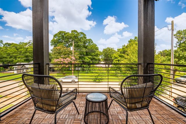 410 N Pecan Street, Arlington, TX 76011