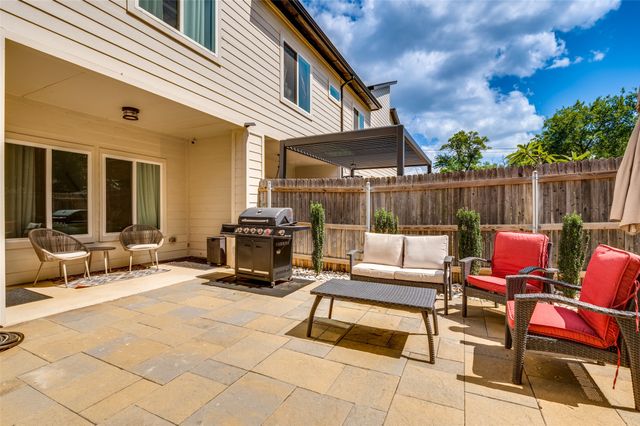 410 N Pecan Street, Arlington, TX 76011