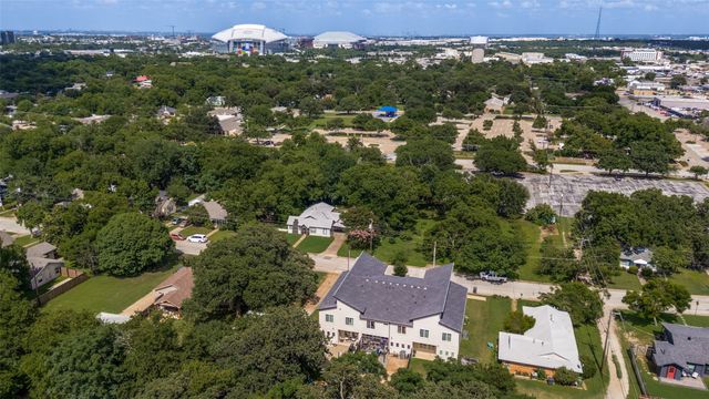 410 N Pecan Street, Arlington, TX 76011