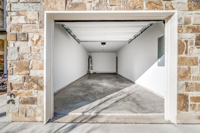 410 N Pecan Street, Arlington, TX 76011