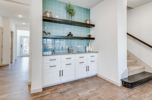 410 N Pecan Street, Arlington, TX 76011