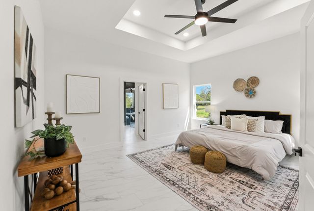 418 Bedford DR, Spicewood, TX 78669