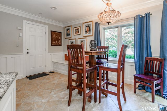 2 Bramble Bush 2, Avon, CT 06001