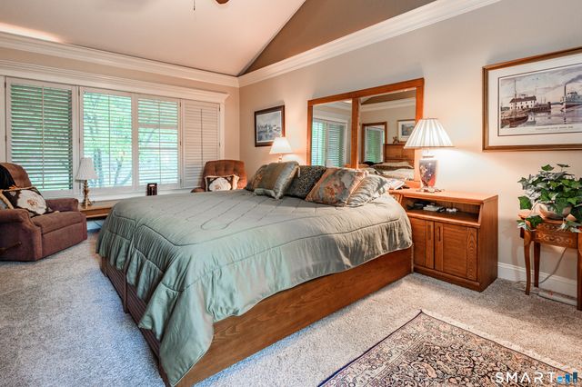 2 Bramble Bush 2, Avon, CT 06001