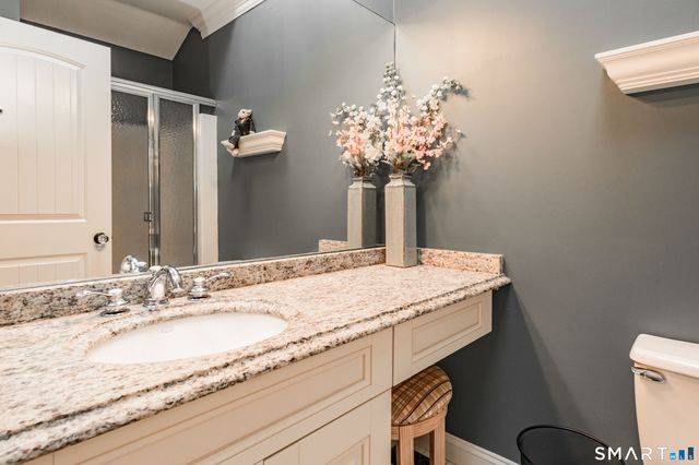 2 Bramble Bush 2, Avon, CT 06001