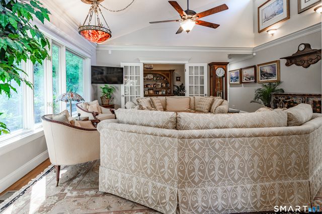 2 Bramble Bush 2, Avon, CT 06001