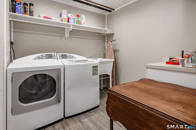 2 Bramble Bush 2, Avon, CT 06001