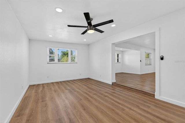 4413 W ROGERS AVENUE, Tampa, FL 33611