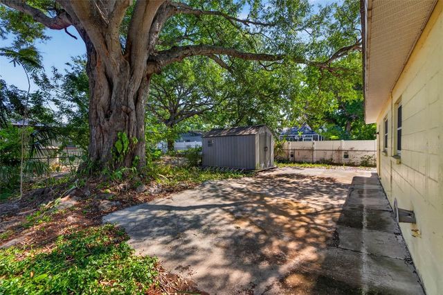 4413 W ROGERS AVENUE, Tampa, FL 33611