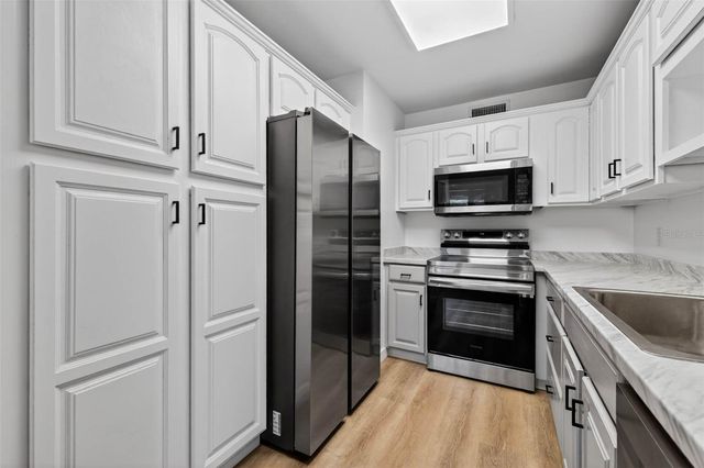 4413 W ROGERS AVENUE, Tampa, FL 33611