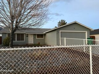 520 V & T Way, Dayton, NV 89403