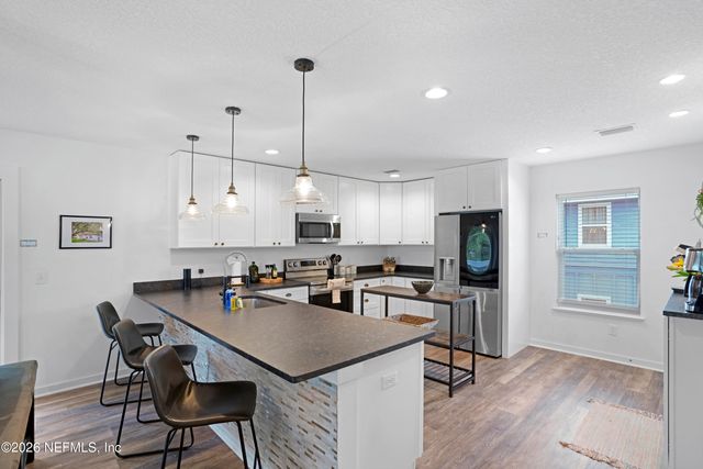 34 E SAN CARLOS Avenue, St. Augustine, FL 32084