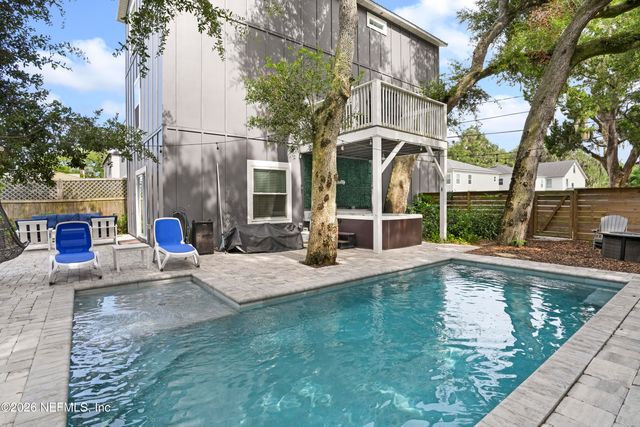 34 E SAN CARLOS Avenue, St. Augustine, FL 32084