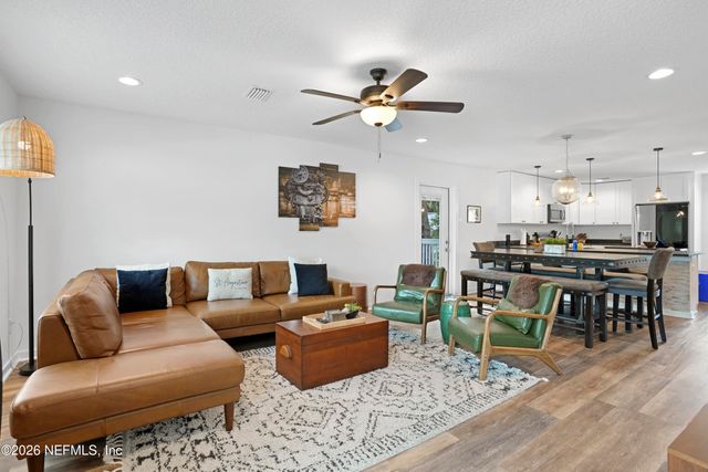 34 E SAN CARLOS Avenue, St. Augustine, FL 32084