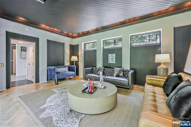 451 Mountain Avenue, Caldwell, NJ 07006