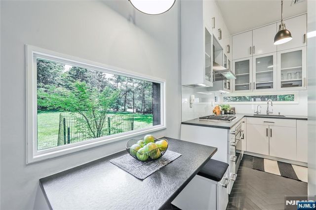 451 Mountain Avenue, Caldwell, NJ 07006