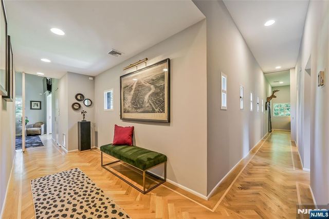 451 Mountain Avenue, Caldwell, NJ 07006
