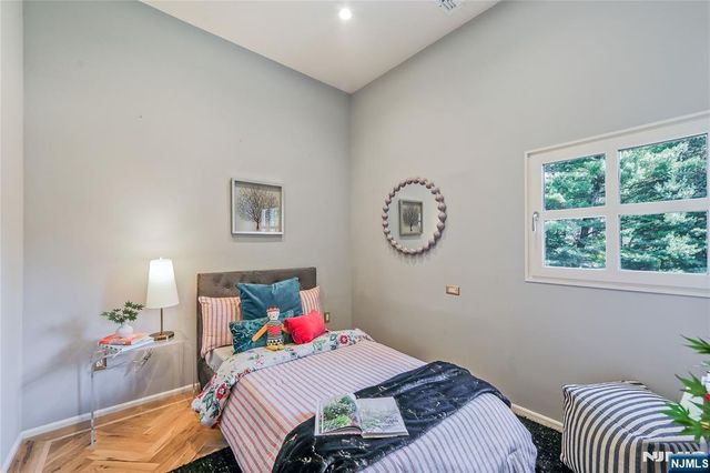 451 Mountain Avenue, Caldwell, NJ 07006