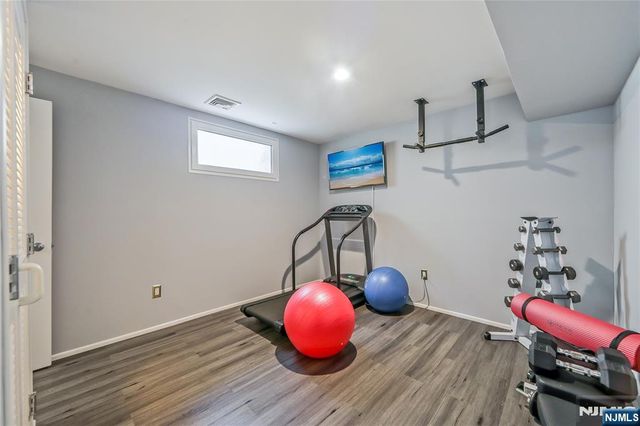 451 Mountain Avenue, Caldwell, NJ 07006