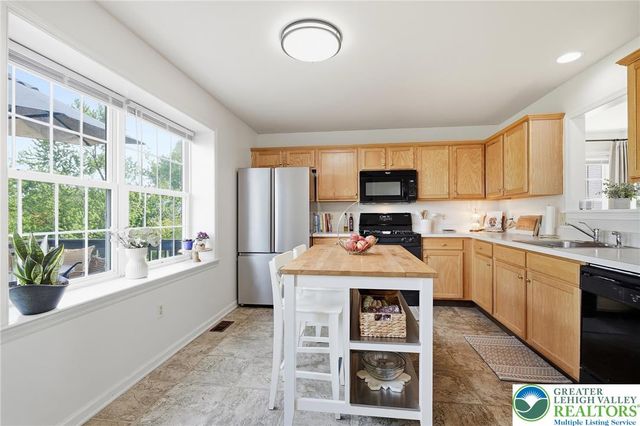361 South Oak Street, Freemansburg Boro, PA 18017