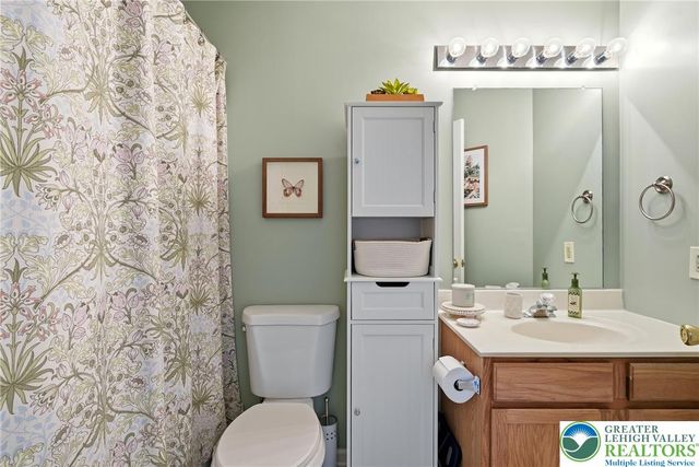 361 South Oak Street, Freemansburg Boro, PA 18017