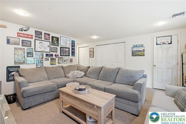 361 South Oak Street, Freemansburg Boro, PA 18017