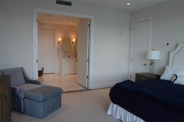 80 HENDRICKS Isle 302, Fort Lauderdale, FL 33301