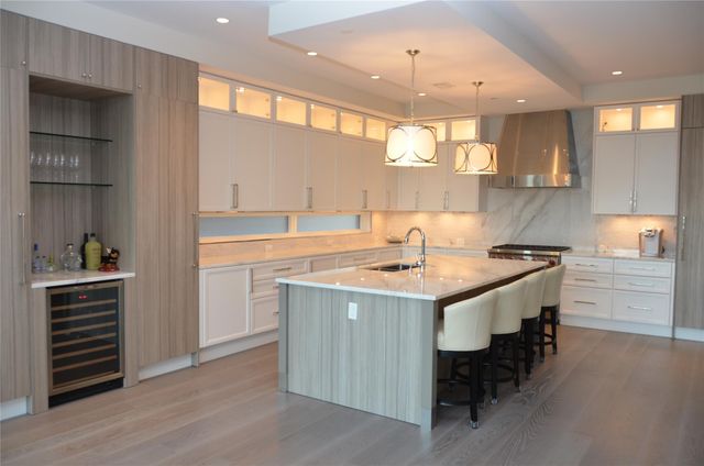 80 HENDRICKS Isle 302, Fort Lauderdale, FL 33301