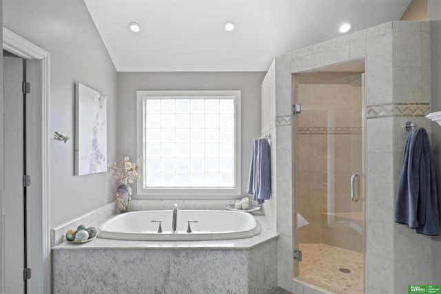 21085 Abbey Road, Council Bluffs, IA 51503